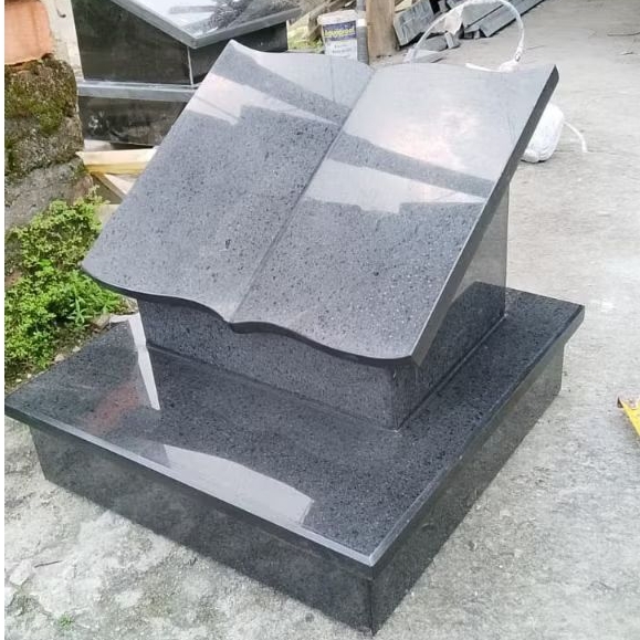 Nisan Granit Hitam Model Buku — Nisan Makam Minimalis Poles