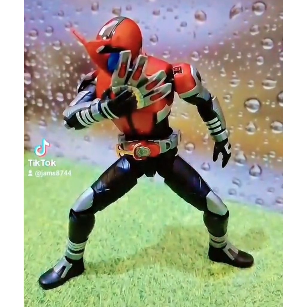 Figure rise Kamen rider. Kabuto ori bandai