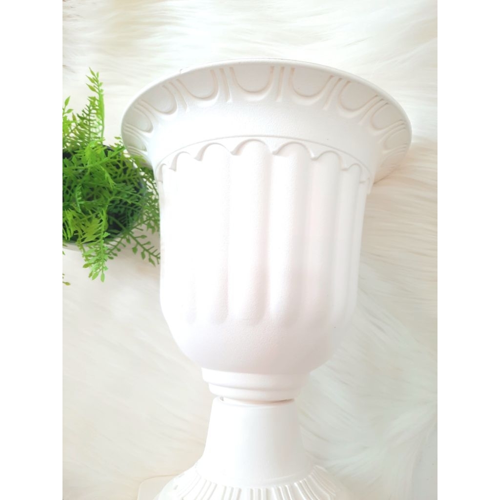 Pot Plastik Piala Besar