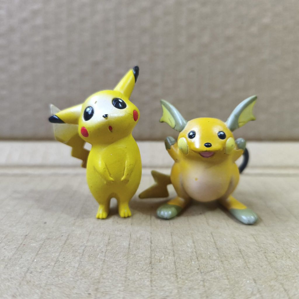 Pokemon pikachu raichu vintage tomy moncolle