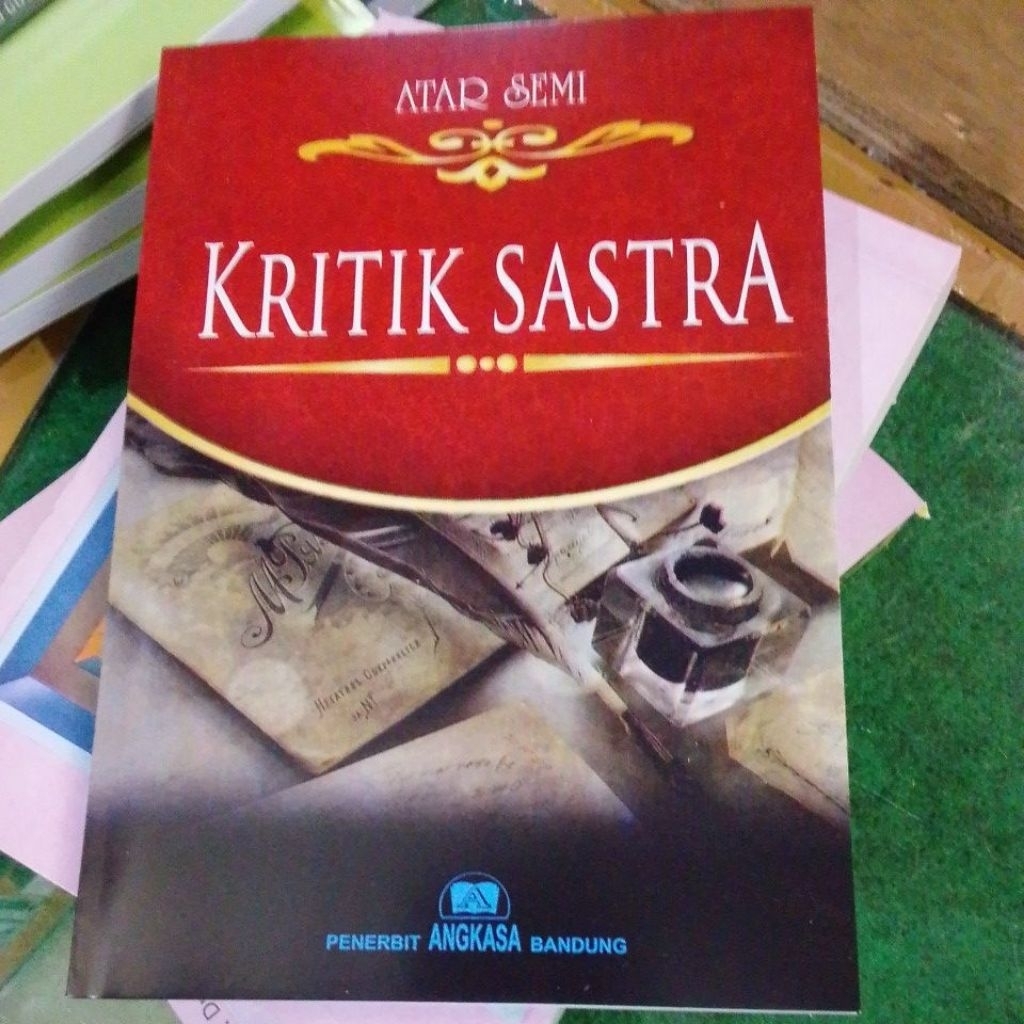 BUKU KRITIK SASTRA