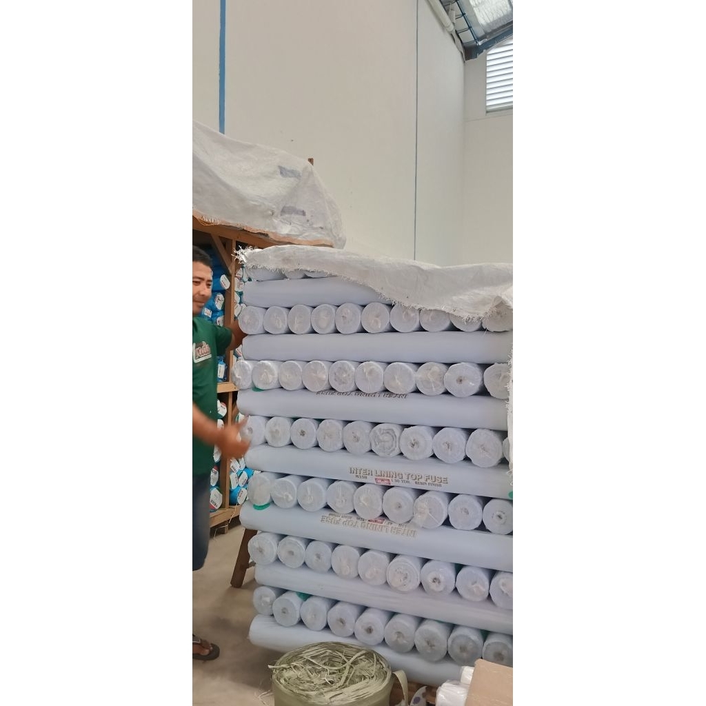 Kain Keras M33H Lebar Per Roll Kain Kerah Lem Staflex