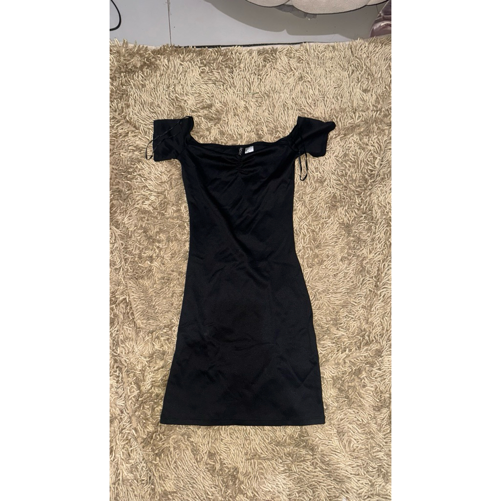 dress hitam h&m