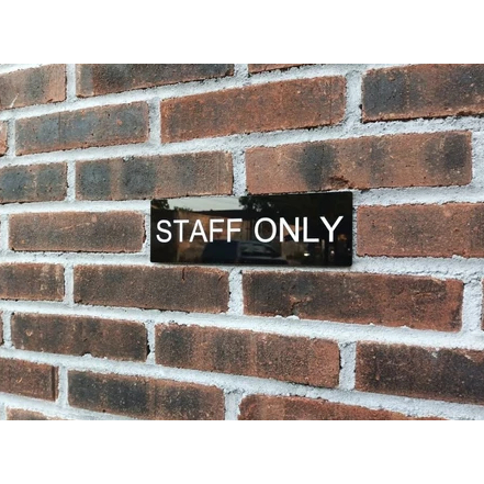 signage akrilik / staff only