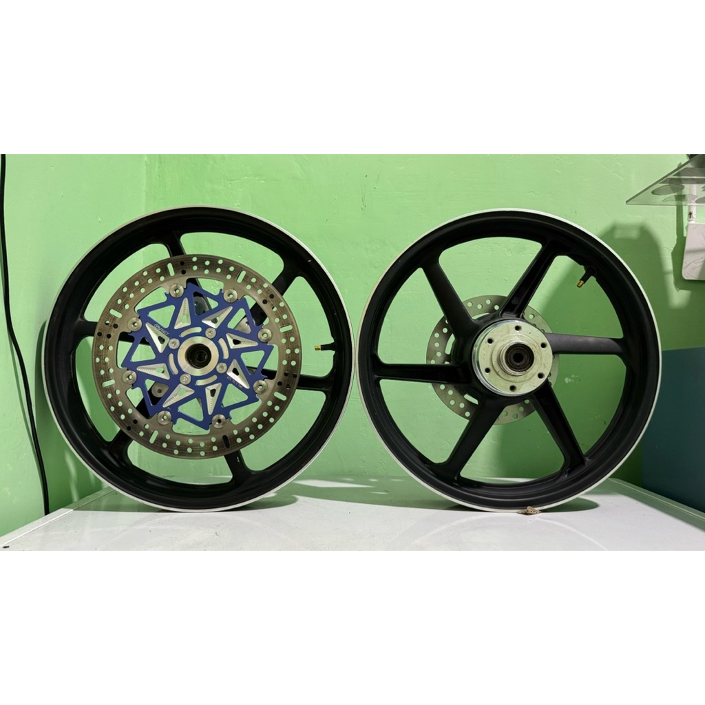 VELG CBR CBU taliand pnp ninja SS R RR disc depan tirev baut 6 uk 300mm
