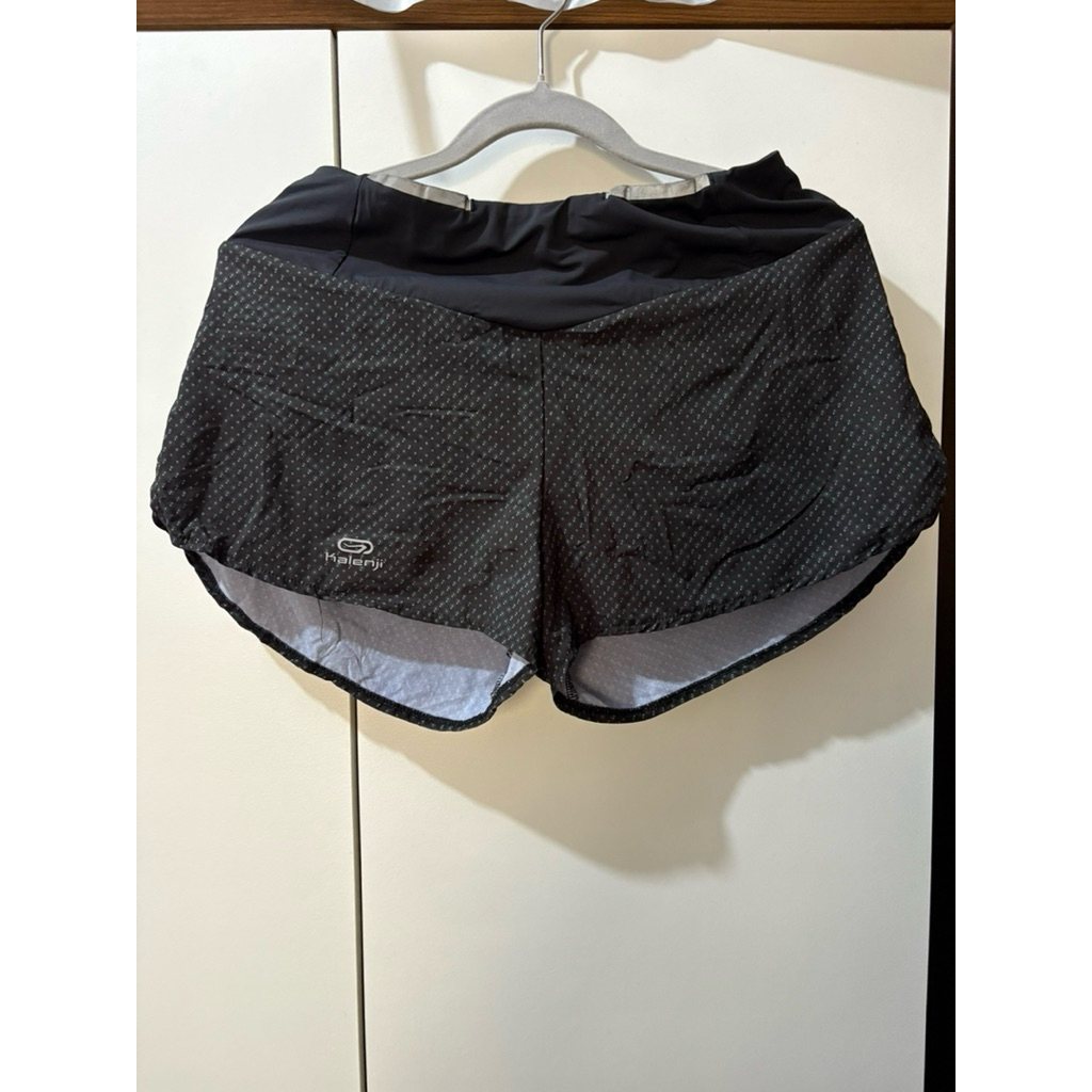 celana olahraga (pl)