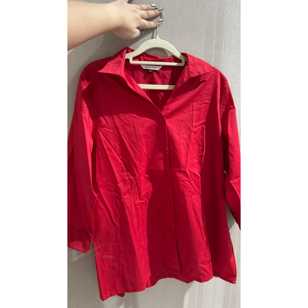 [PRELOVED] KEMEJA BERKEH WANITA (VALINO), WARNA MERAH