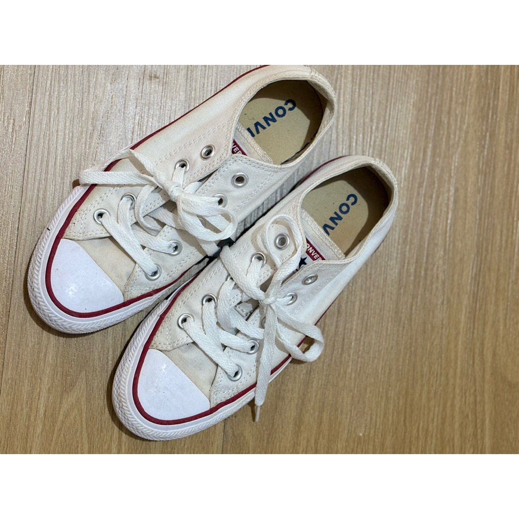 Converse putih size 36