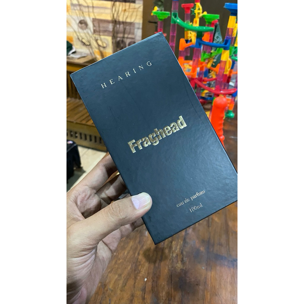 Parfum fraghead hearing