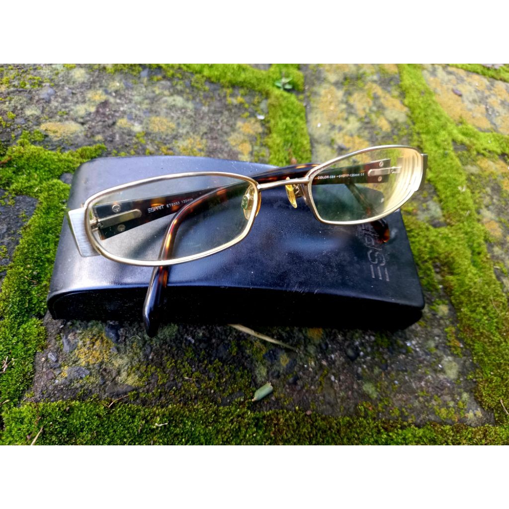 kacamata baca esprit original