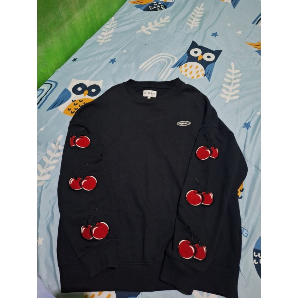 crewneck cherry kirsh