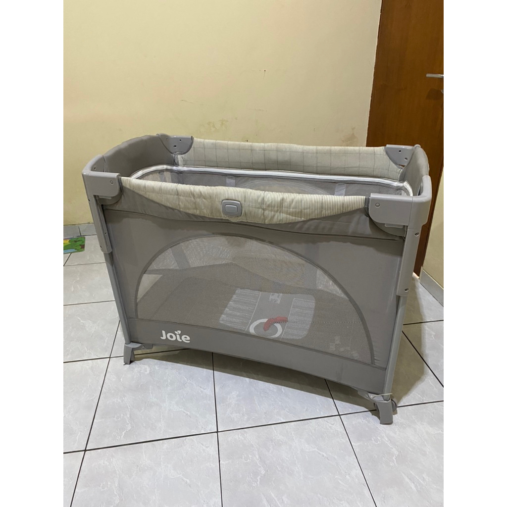 preloved Joie Kubbie Sleep Travel Cot