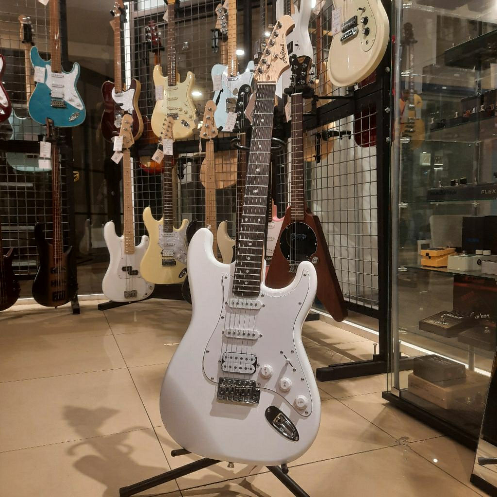 Aria Pro II STG-004 Electric Guitar WH