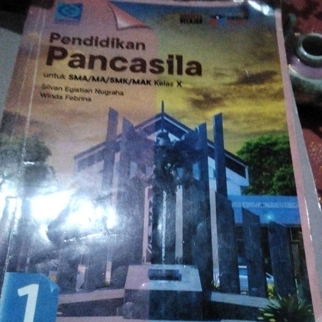 Buku pendidikan Pancasila 1 SMA kurikulum merdeka grafindo