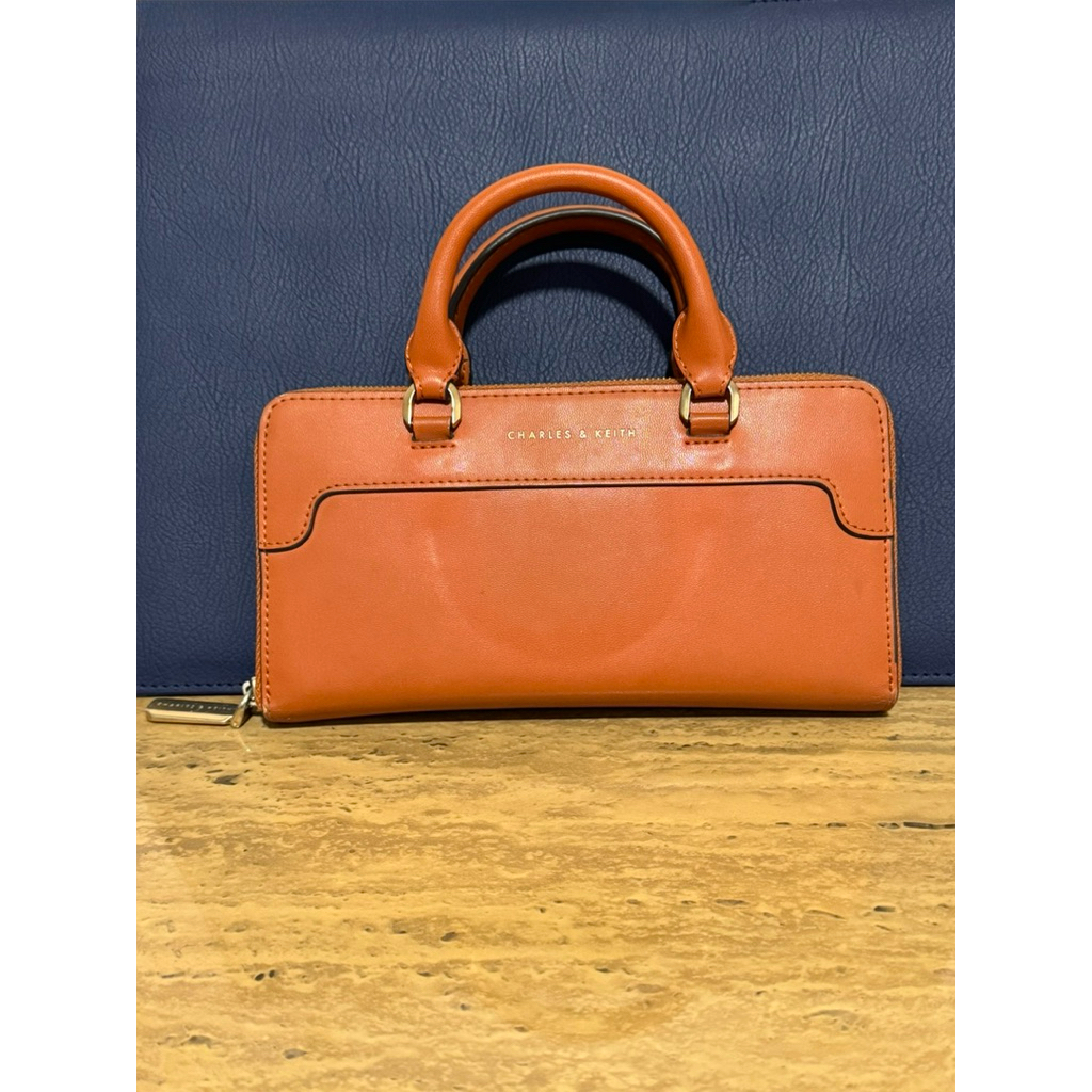 Dompet Preloved CHARLES & KEITH (ORI)