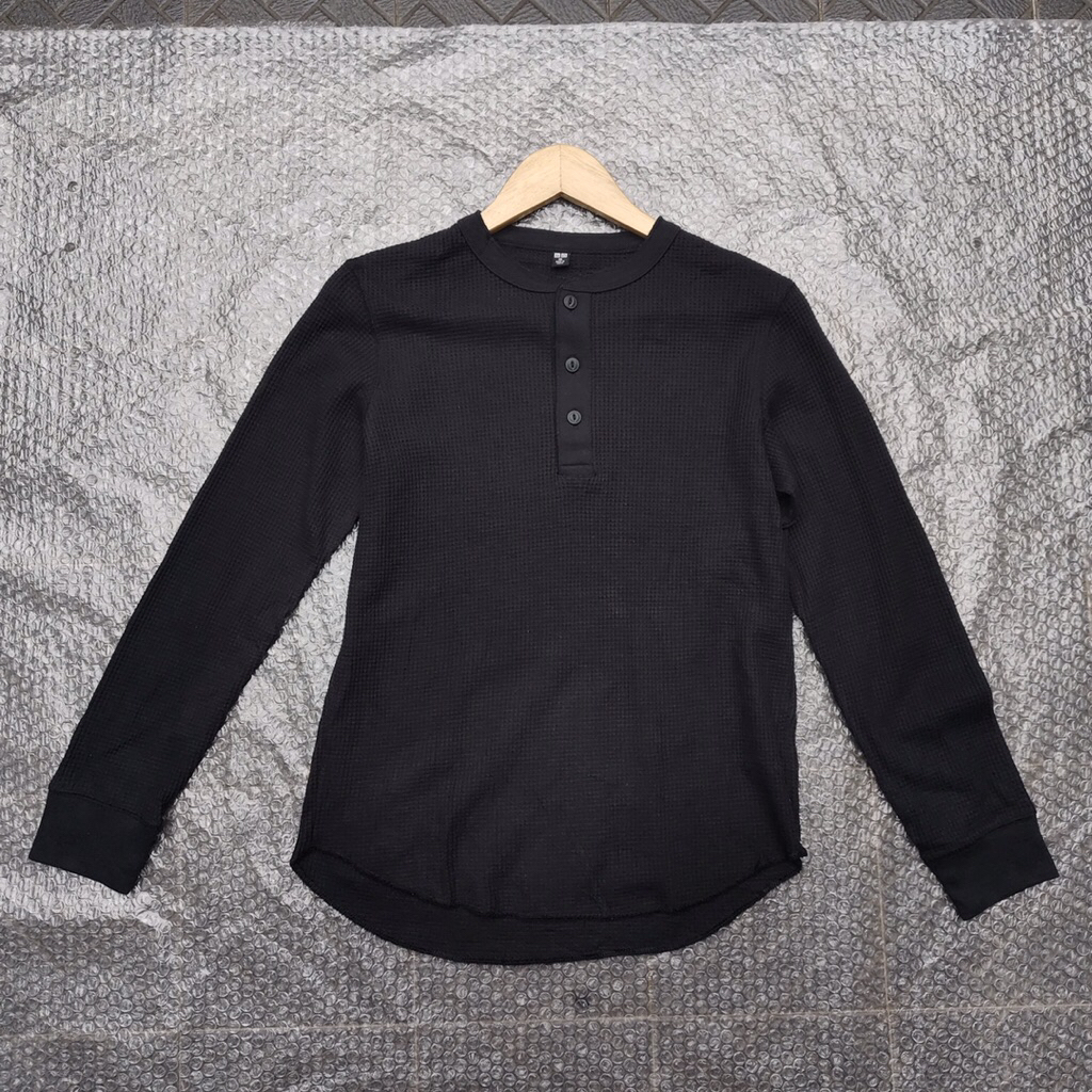 waffle Uniqlo XS Tshirt Uniqlo henley Rajut long sleeve black