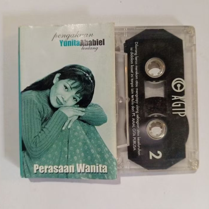 kaset pita yunita ababil
