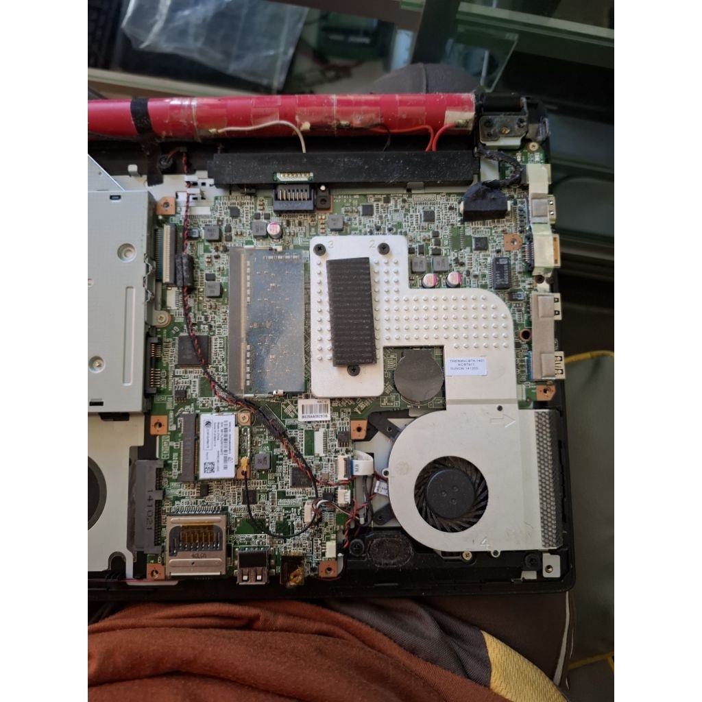 MOTHERBOARD / MESIN ACER Z1401 MATOT PERAWAN