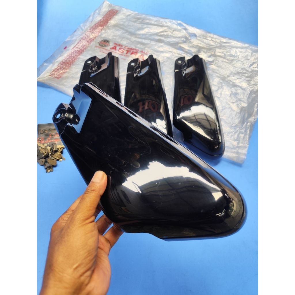 Cover Bok aki box aki kiri Honda Astrea Grand Legenda Impresa Original