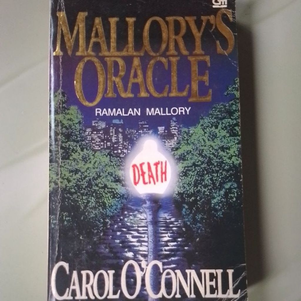 Novel Mallory's Oracle Ramalan Mallory