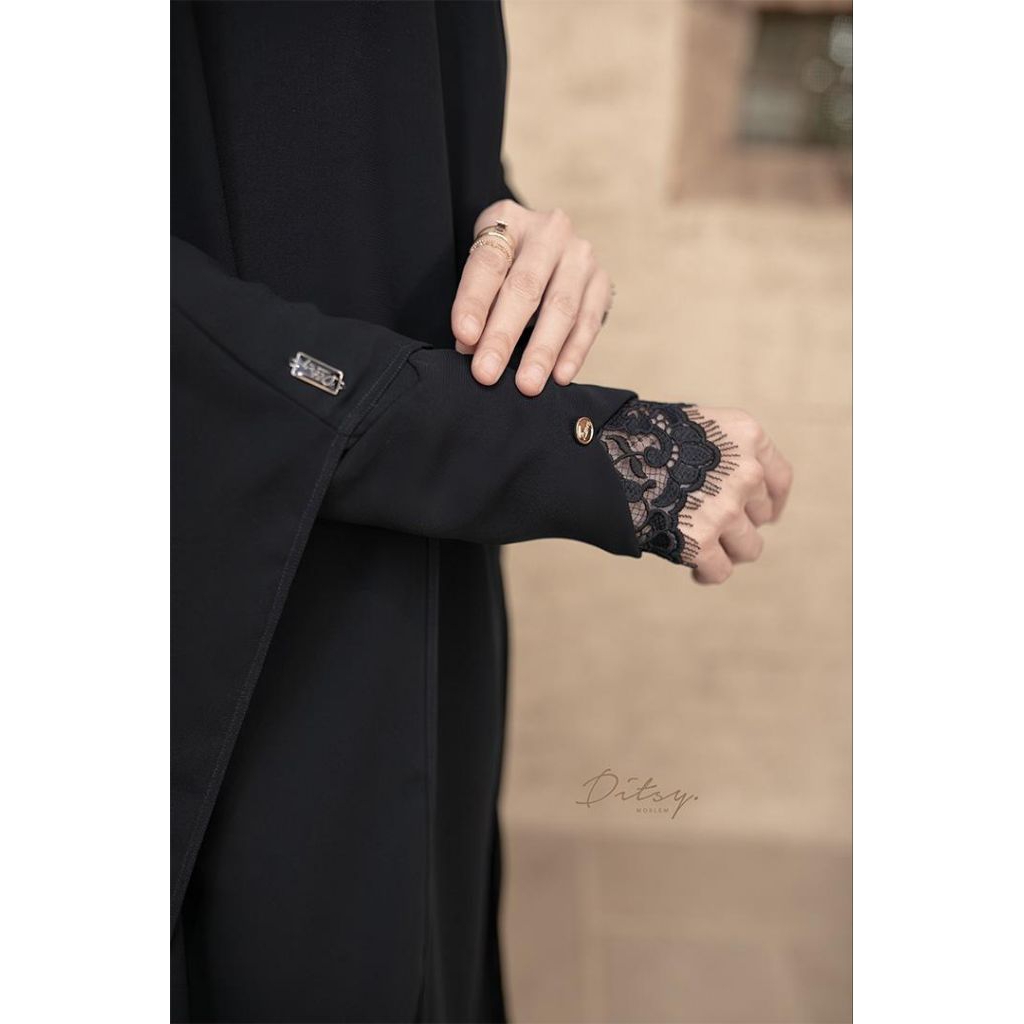 LAVENNA MAIRA JETBLACK size M DITSY