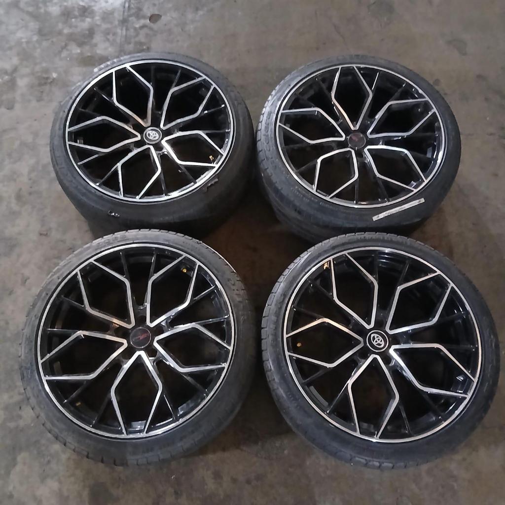 VELG MOBIL BEKAS HAPPI R20X9 5X114