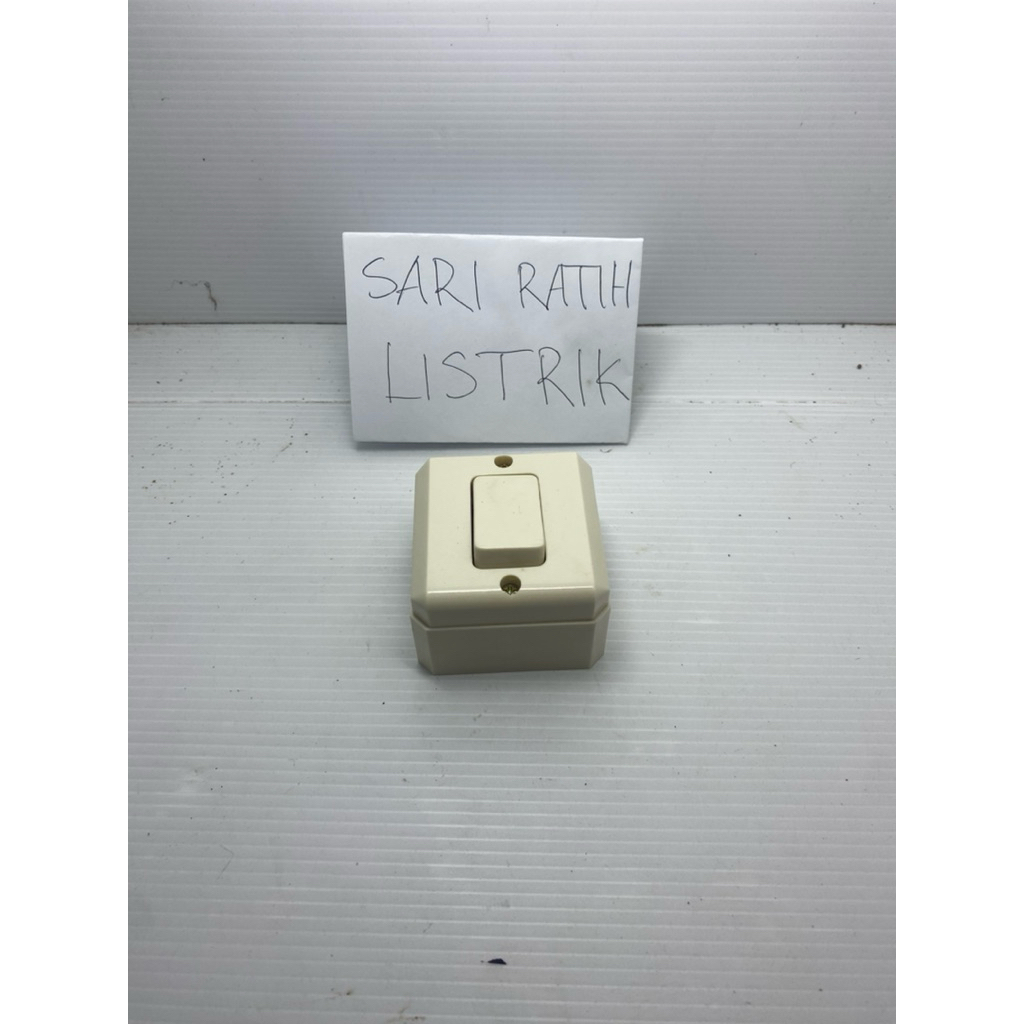Broco Saklar Tempel Dinding 1 Gang 1 Arah Warna Cream