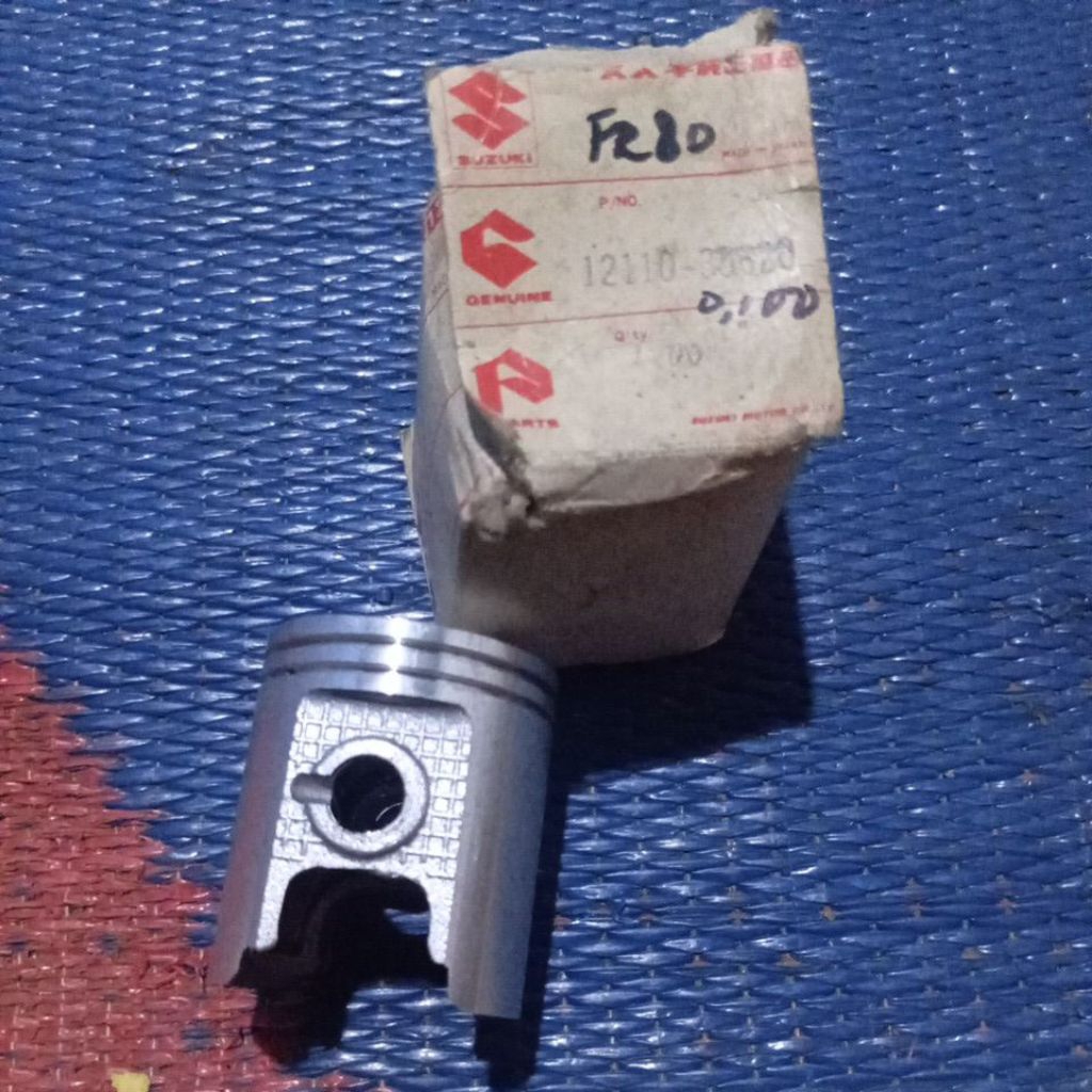 piston Seker Suzuki FR80 fr80 os25