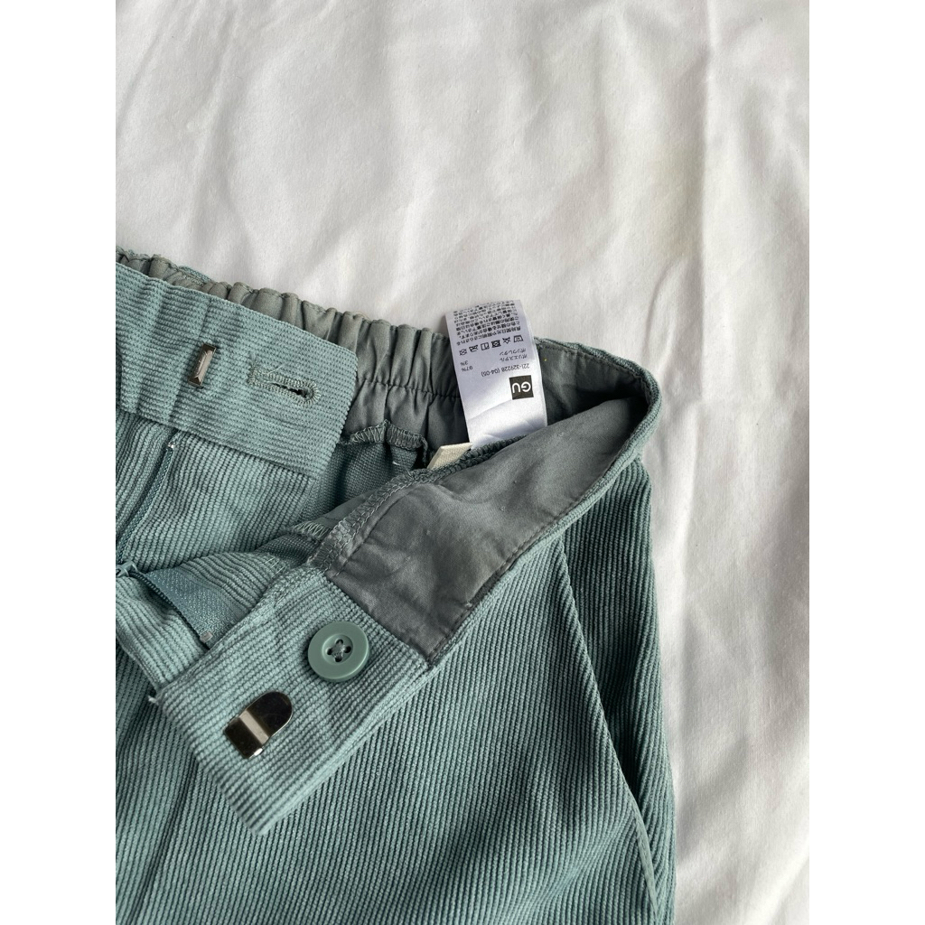 pri<3 GU corduroy pants & denim skirt