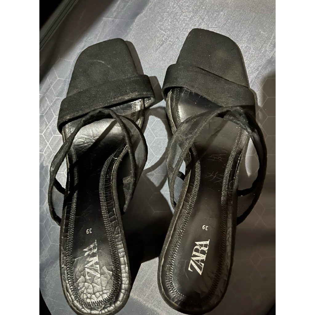 high heels hitam tinggi 7cm