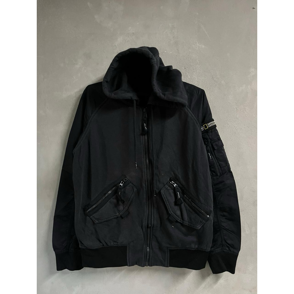 Natgeo bomber
