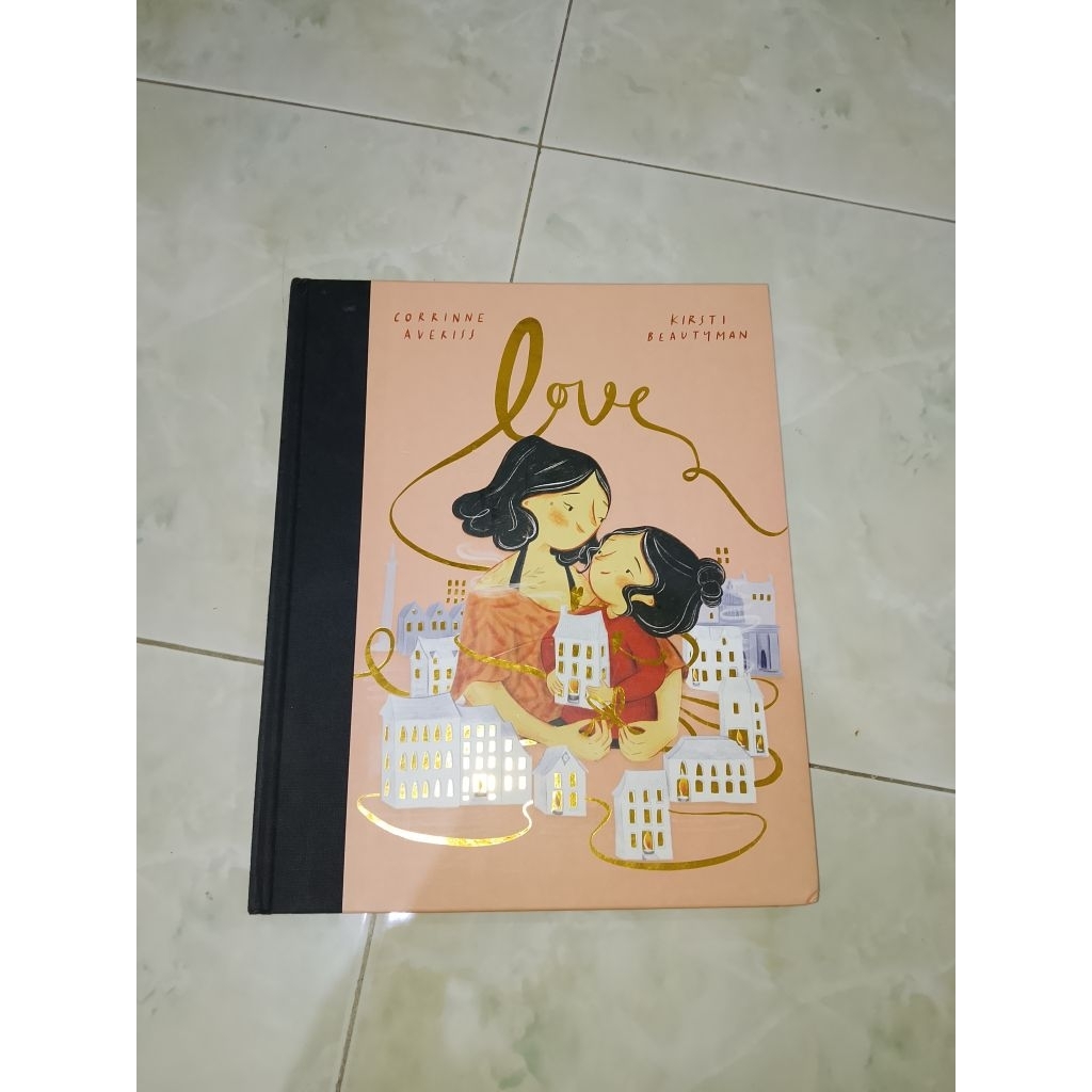 [PRELOVED] Story Book - Love by Corrine Averiss