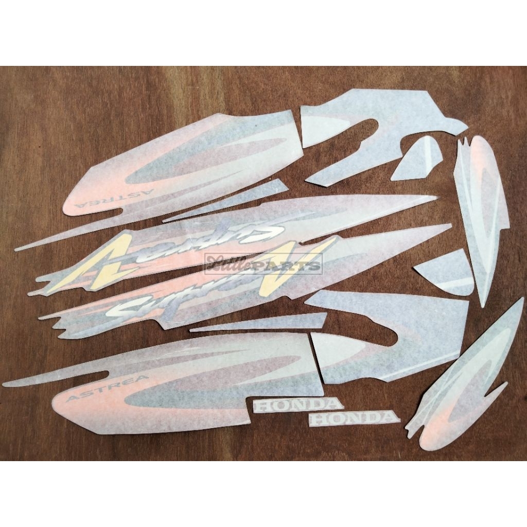 Striping stripe sticker list body honda supra v 100 merah original