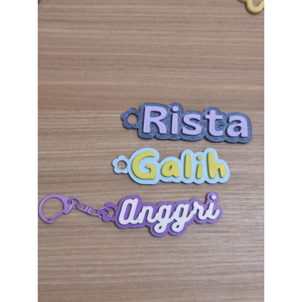 GANTUNGAN KUNCI NAMA CUSTOM 2 WARNA