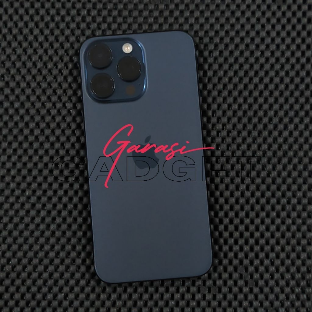 iPhone 15 Pro Max 256 GB Ex Garansi Resmi iBox Indonesia Second Original (Baca Deskripsi)