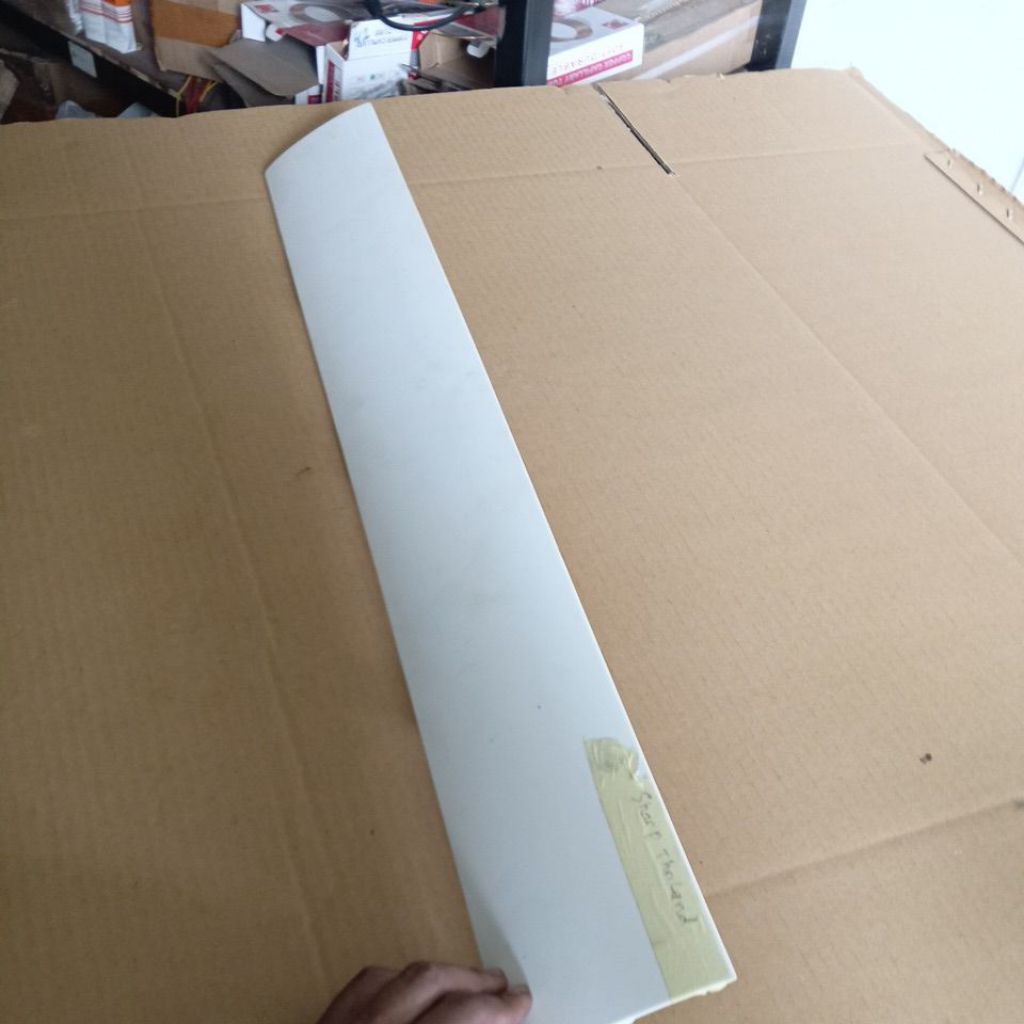 Daun swiing indoor AC Sharp Thailand 0,5-1,5pk