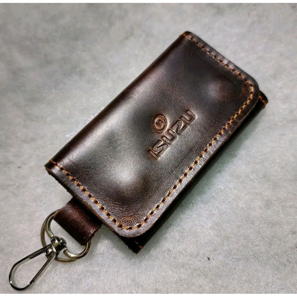 Isuzu Gantungan Kunci Mobil Kulit Asli Lipat 3 Dompet STNK Simpel dan Praktis dengan Logo Isuzu