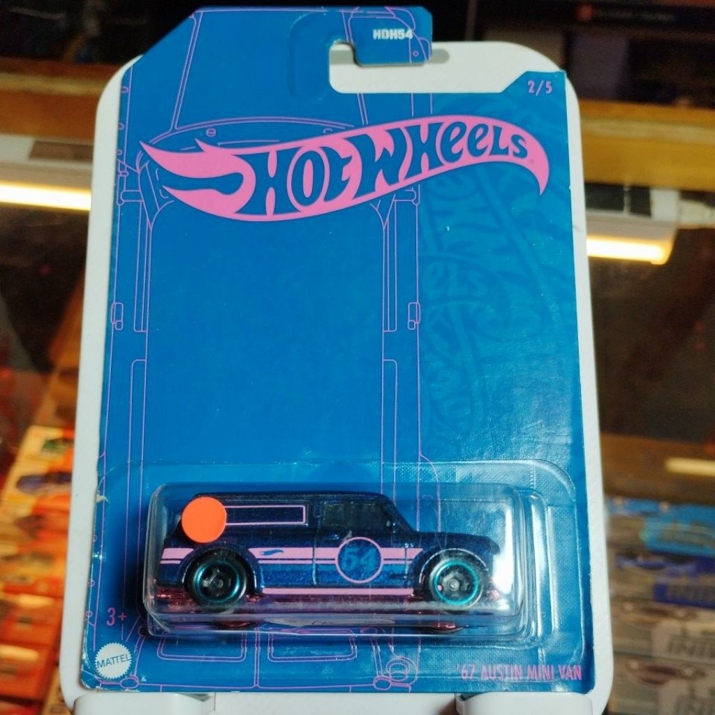 hotwheels 'AUSTIN MINI VAN