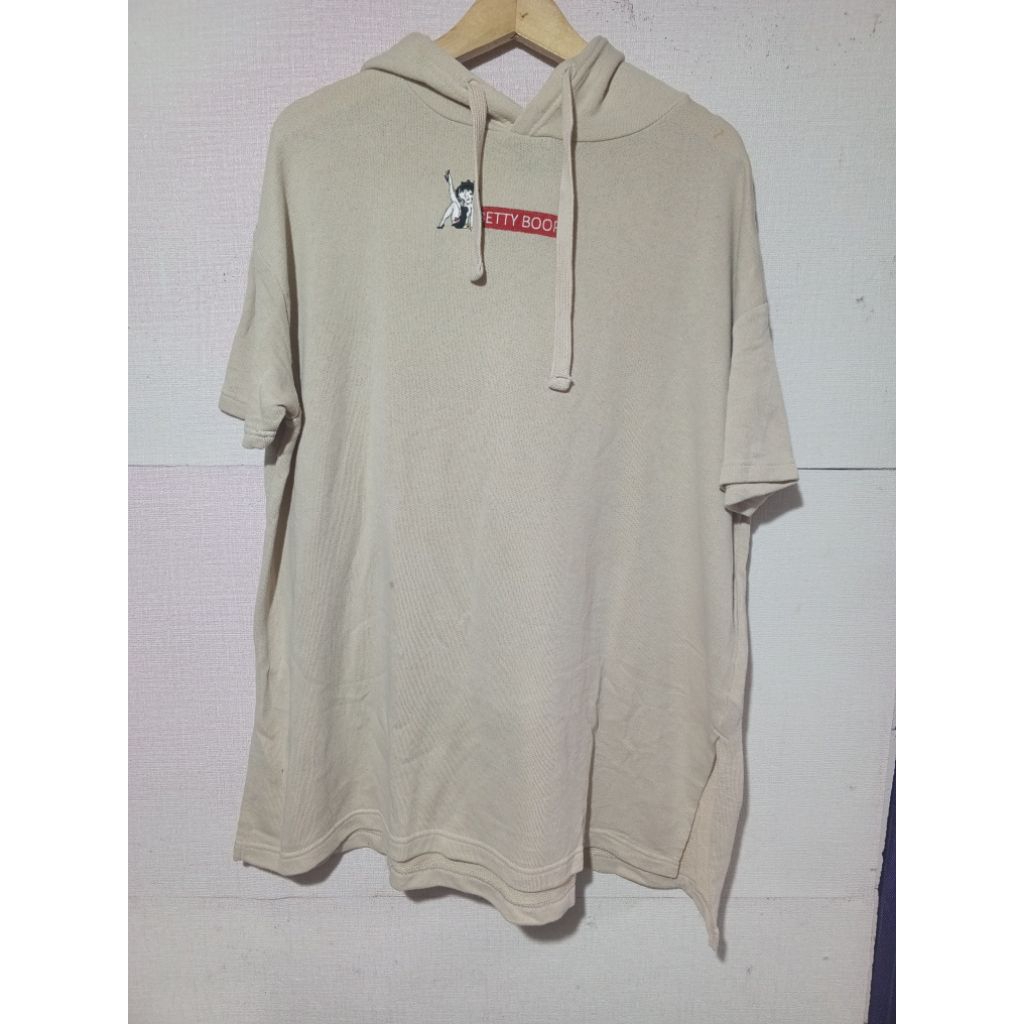 baju sweater Hoodie lengan pendek oversize Betty boop size XL fit XXL second