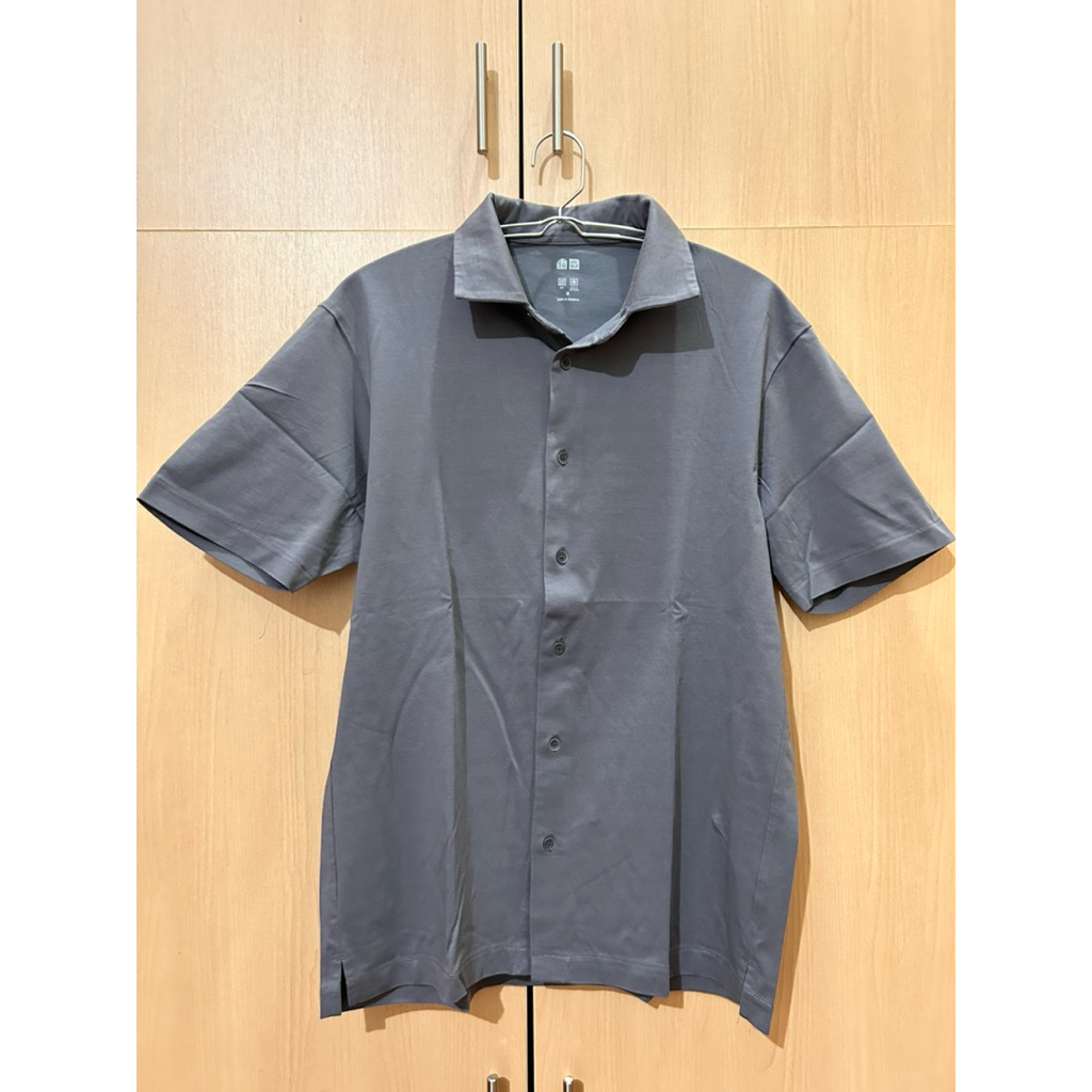 [BACA DESC] Preloved kemeja abu-abu uniqlo airism