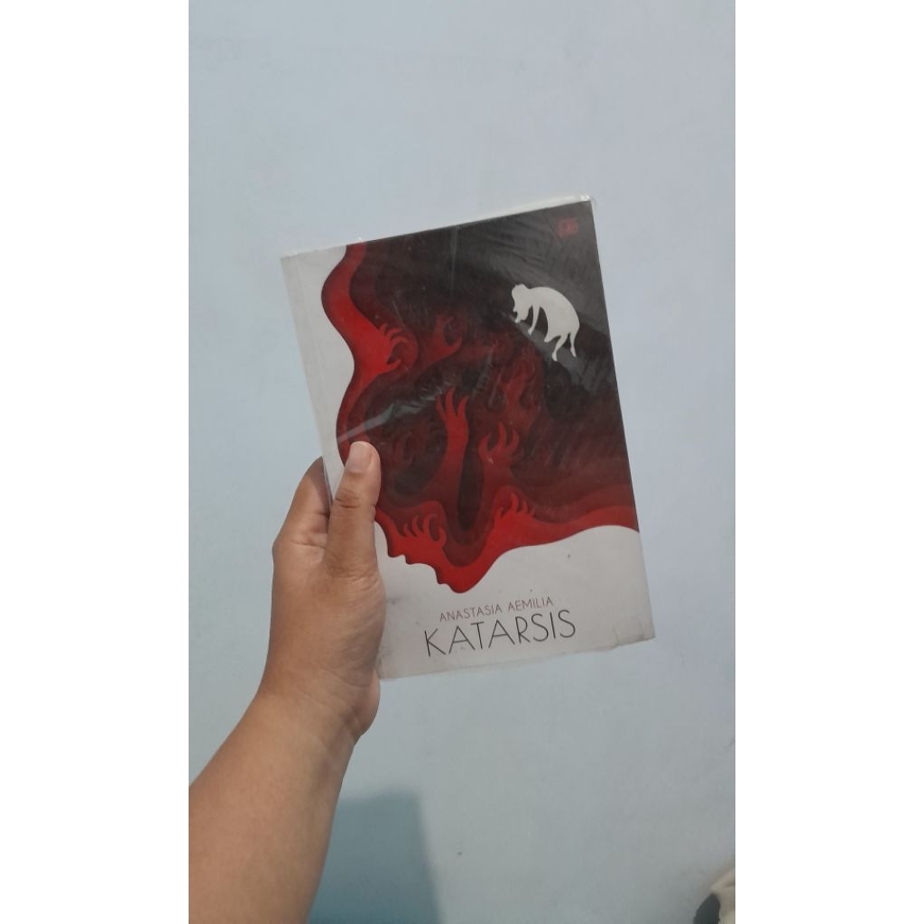 Preloved Novel Katarsis - Anastasia Aemilia