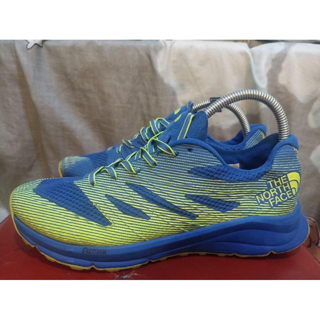 Sepatu TNF Trail Run