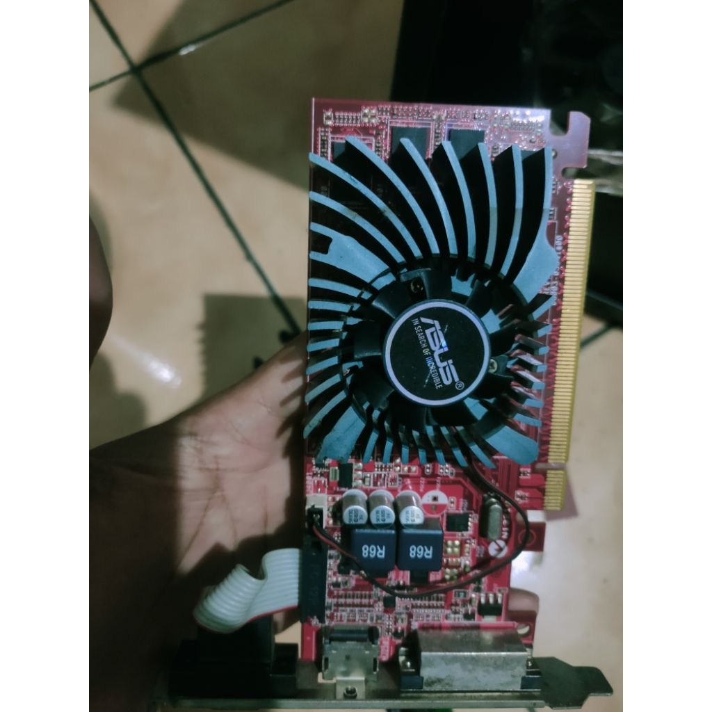 R7 240 2GB DDR3 128BIT