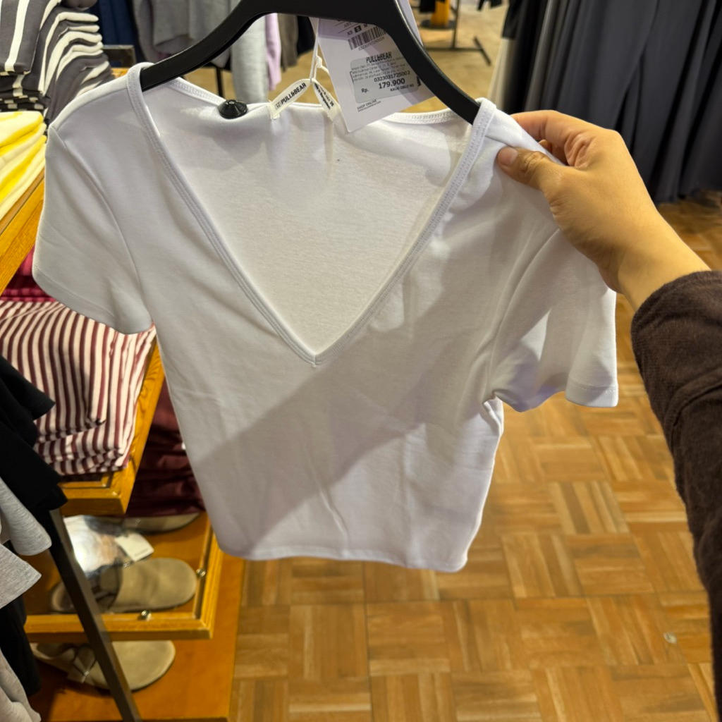 kaos t-shirt pull&bear crop polos crew neck dan v neck cewek