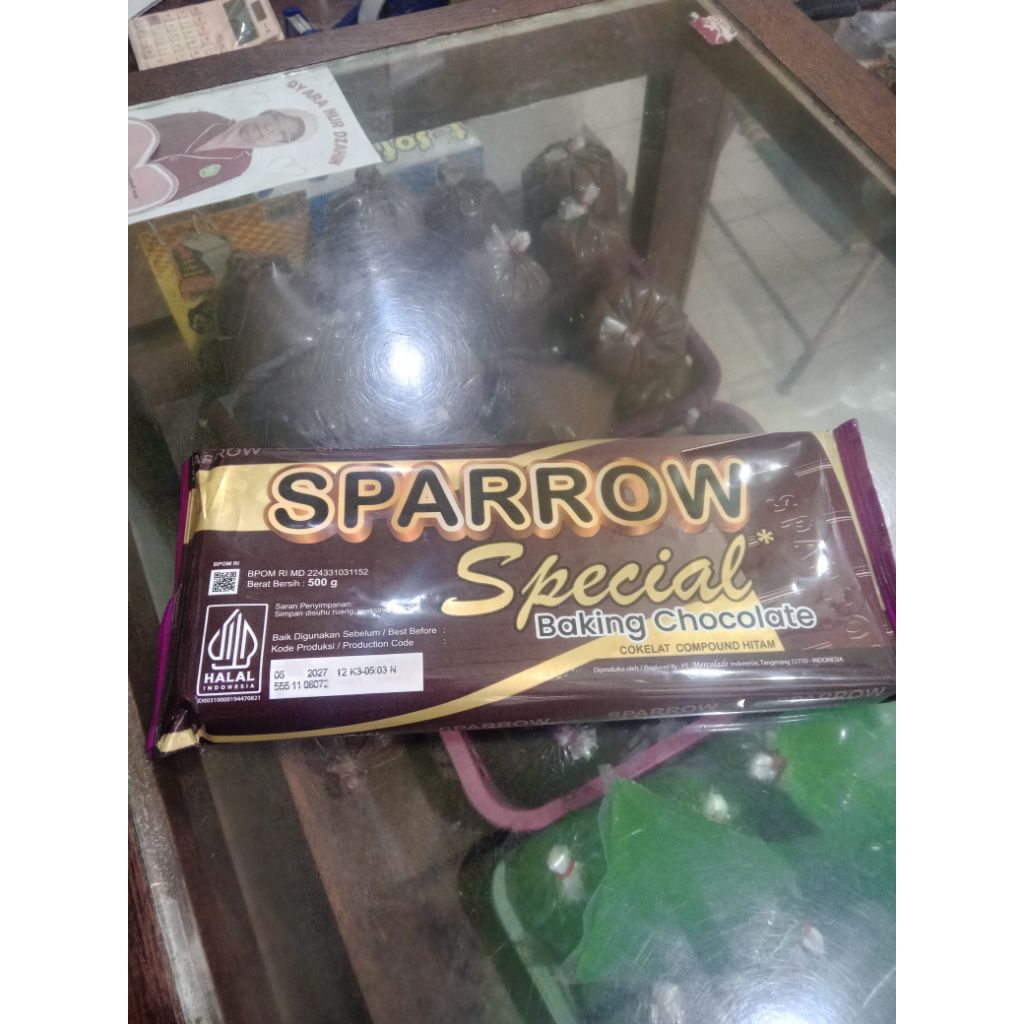 coklat batang sparrow