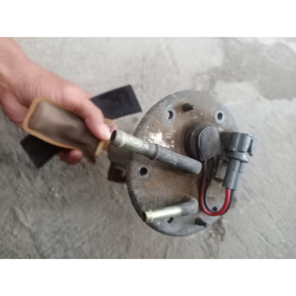 pompa bensin fuel pump baleno 2000