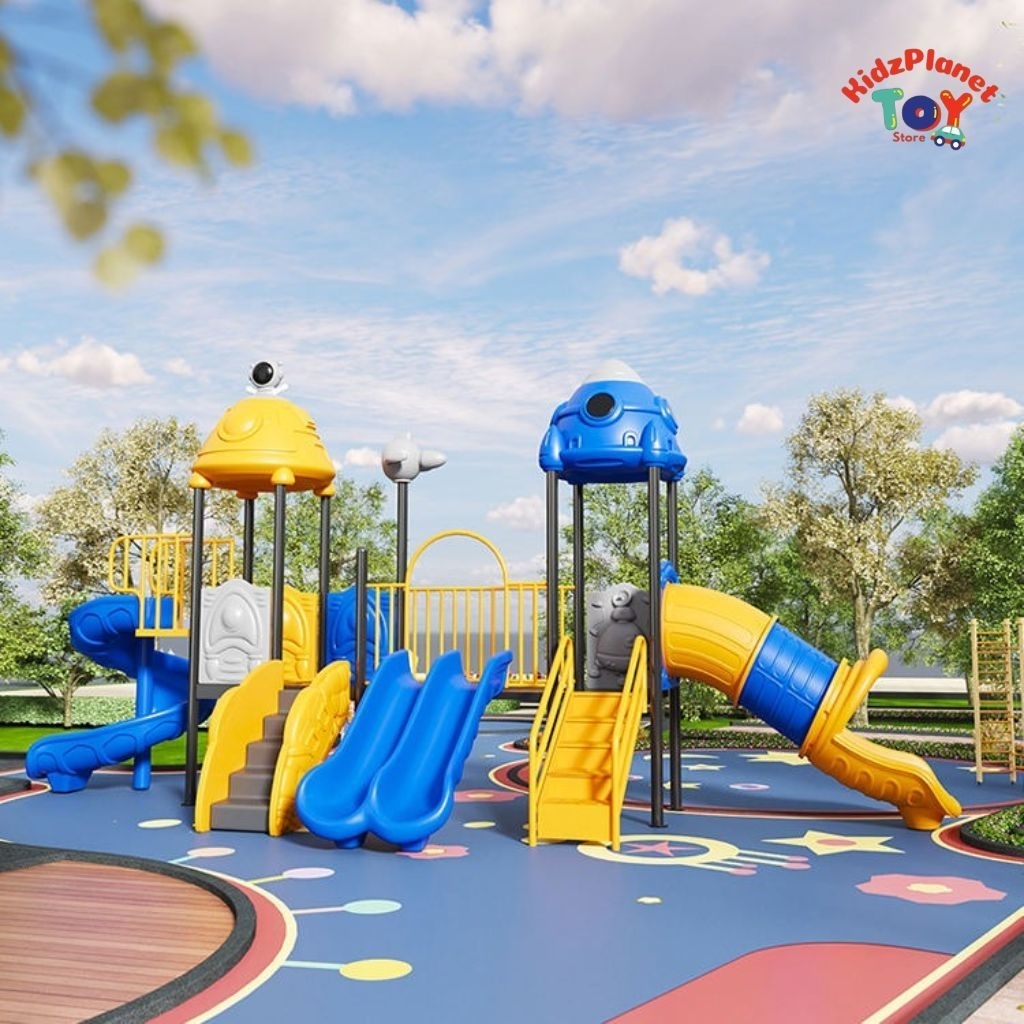 Outdoor Playground Set Perosotan dengan 4 Seluncuran