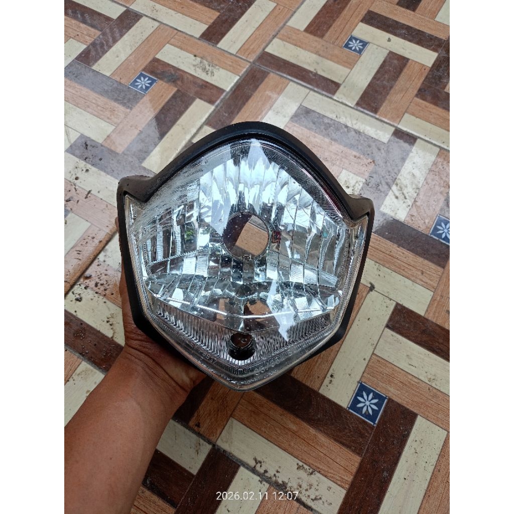 Reflektor Lampu VIXION OLD ORI BEKAS