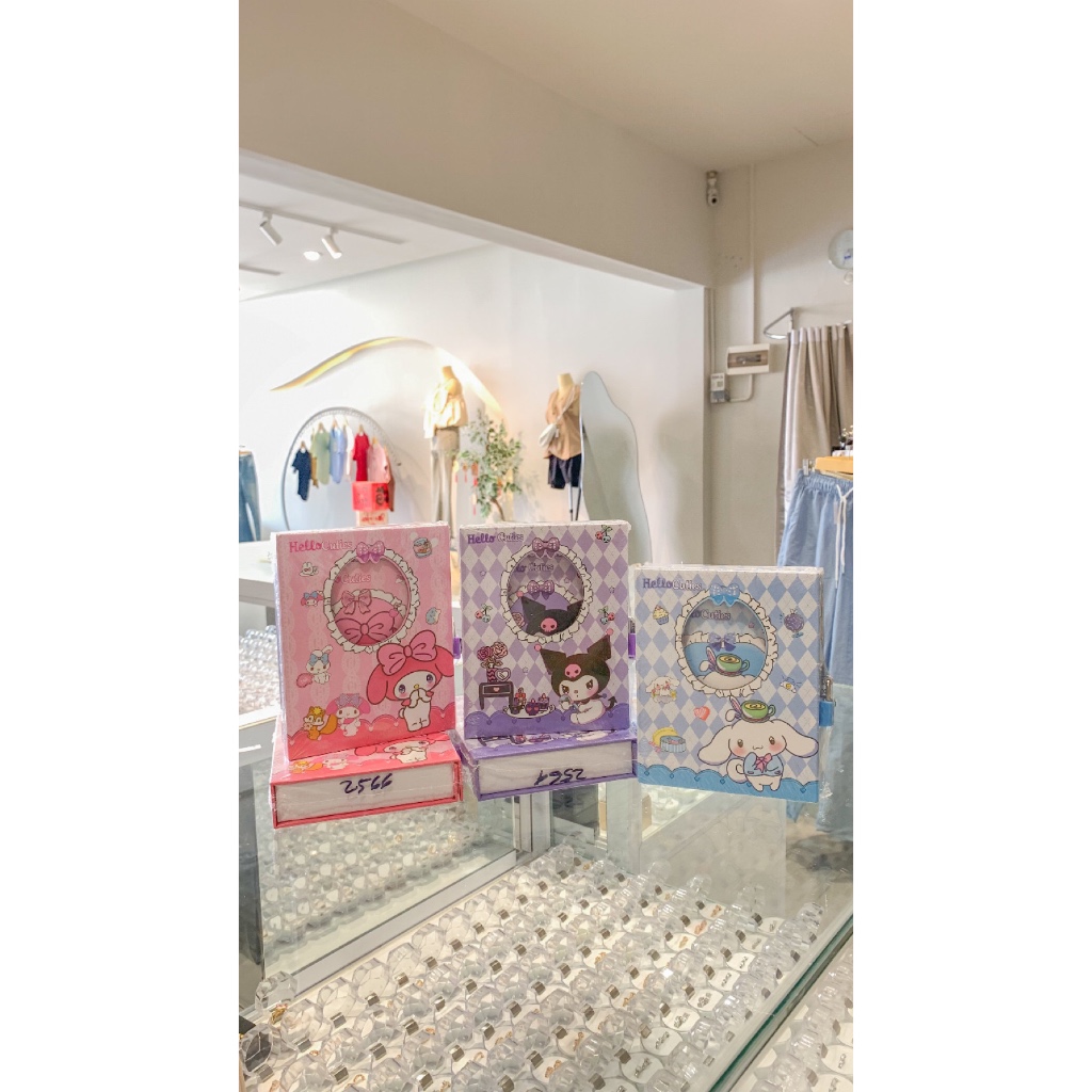 Buku diary ada kunci gembok