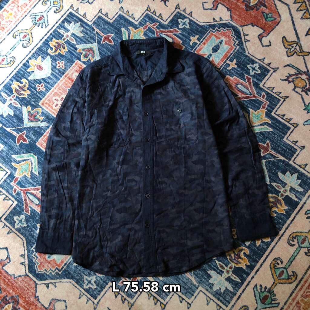 Uniqlo camo flanel shirt